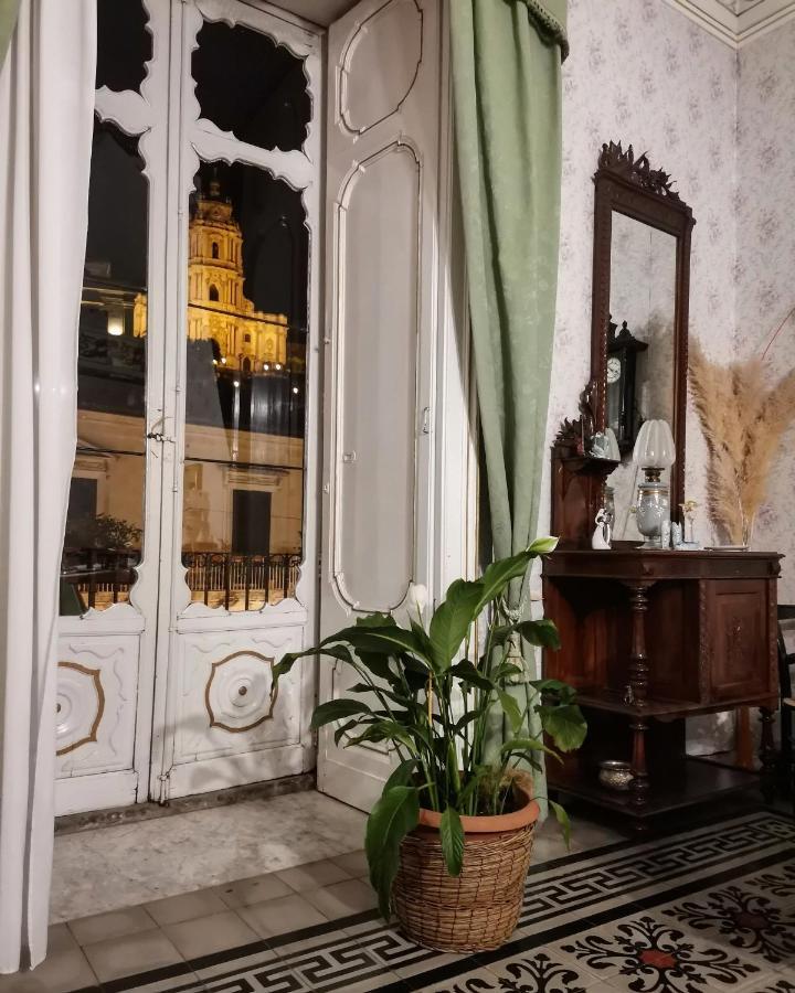 Palazzo Il Cavaliere B&B De Charme Модика Екстериор снимка