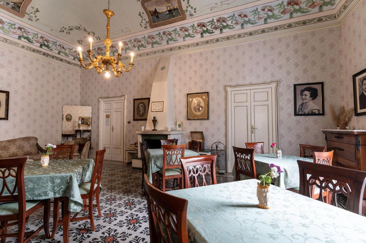 Palazzo Il Cavaliere B&B De Charme Модика Екстериор снимка