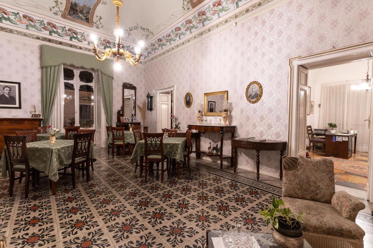 Palazzo Il Cavaliere B&B De Charme Модика Екстериор снимка