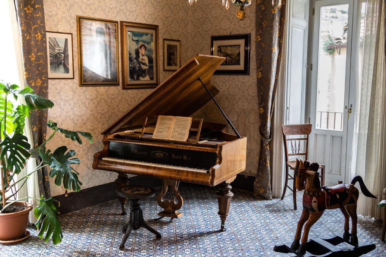 Palazzo Il Cavaliere B&B De Charme Модика Екстериор снимка