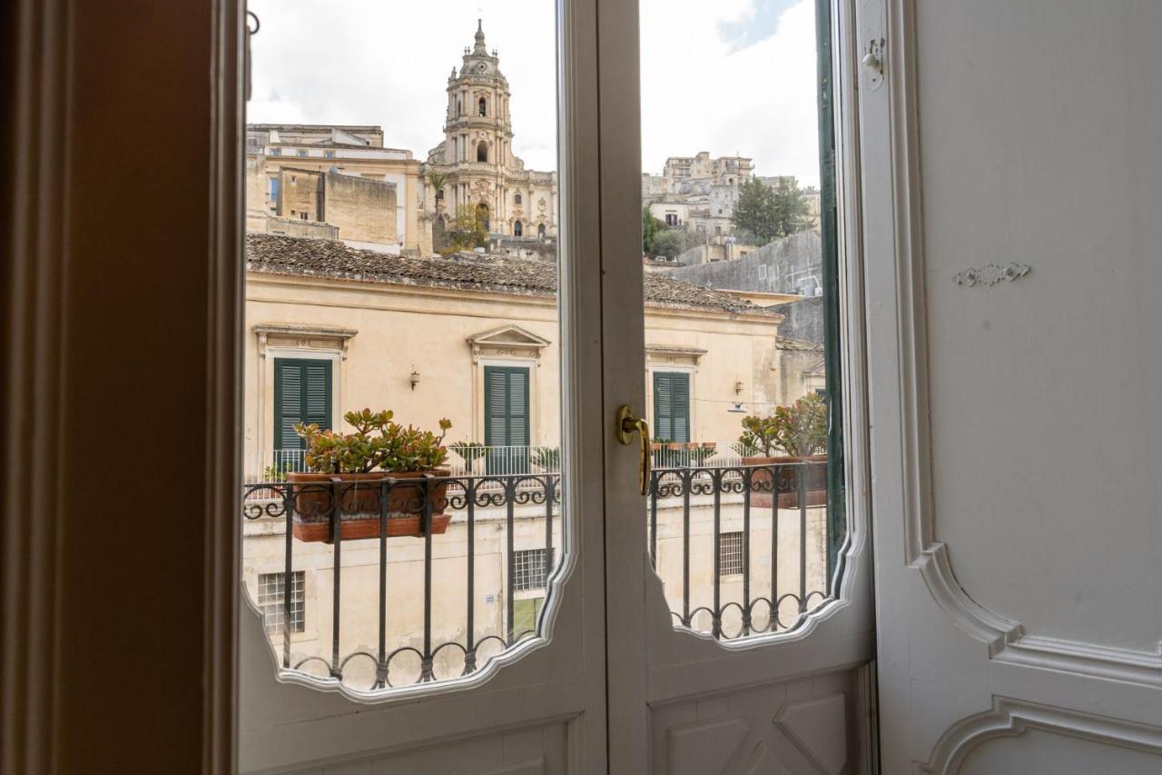Palazzo Il Cavaliere B&B De Charme Модика Екстериор снимка