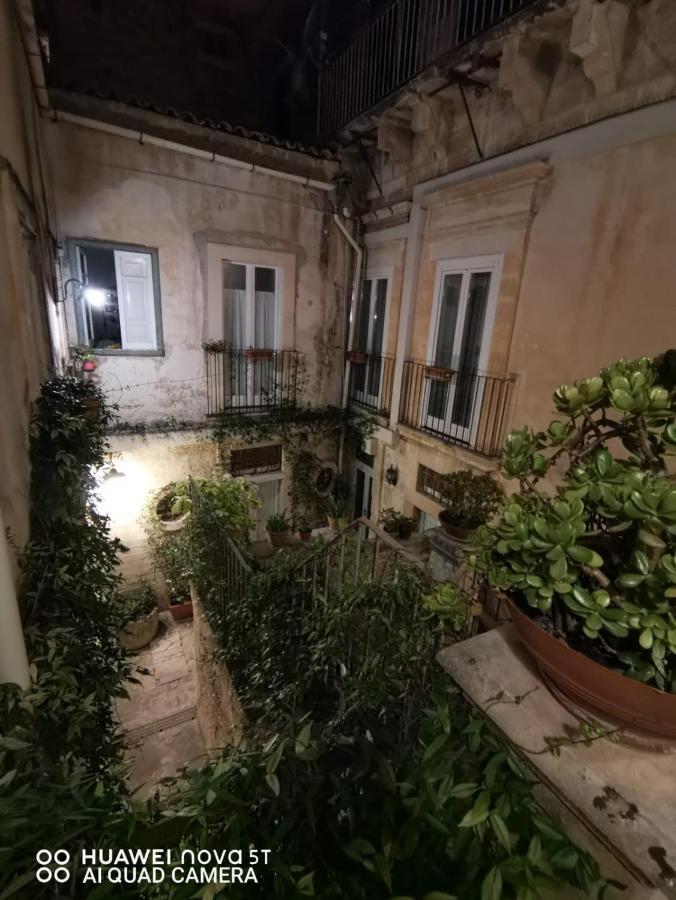 Palazzo Il Cavaliere B&B De Charme Модика Екстериор снимка