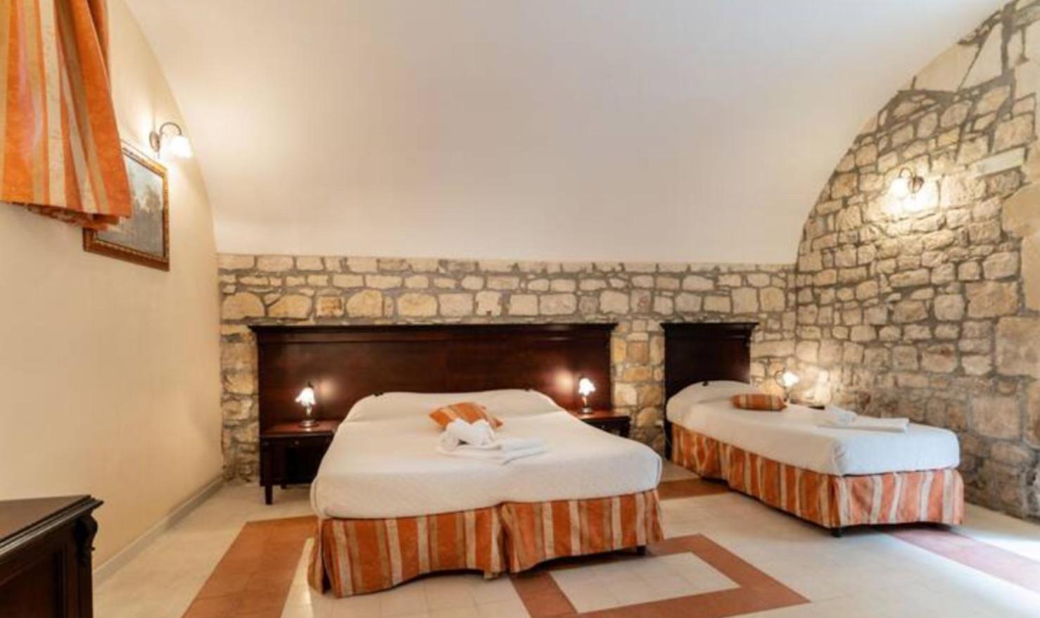 Palazzo Il Cavaliere B&B De Charme Модика Екстериор снимка