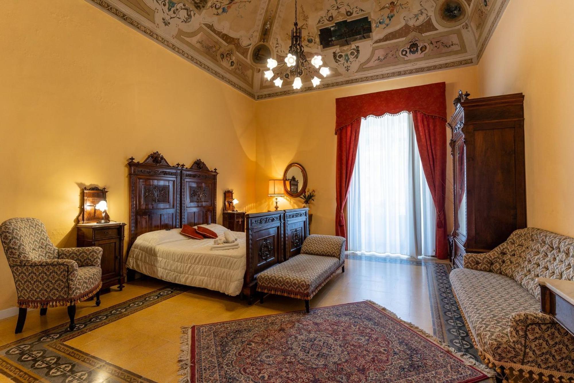 Palazzo Il Cavaliere B&B De Charme Модика Стая снимка