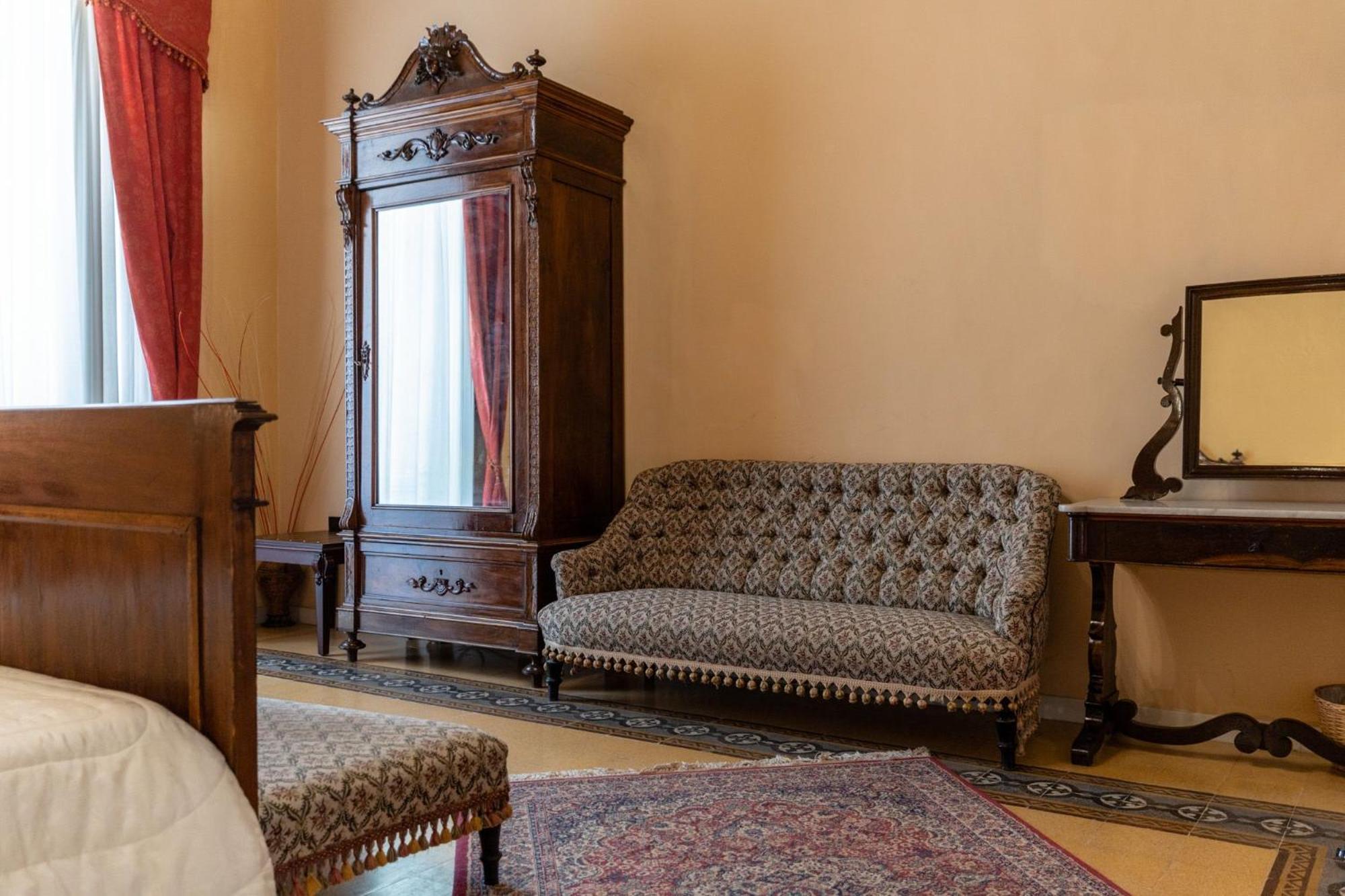 Palazzo Il Cavaliere B&B De Charme Модика Стая снимка