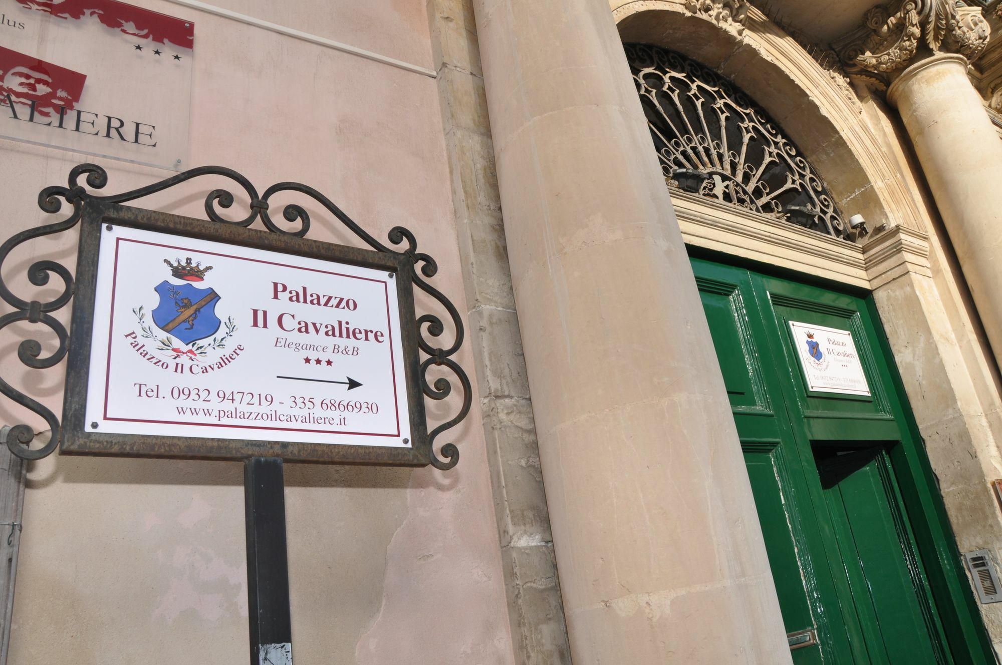 Palazzo Il Cavaliere B&B De Charme Модика Екстериор снимка